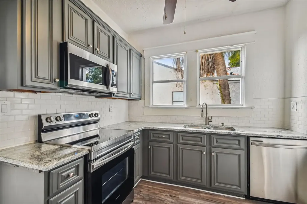 1913 W Lemon Street Tampa FL 33606