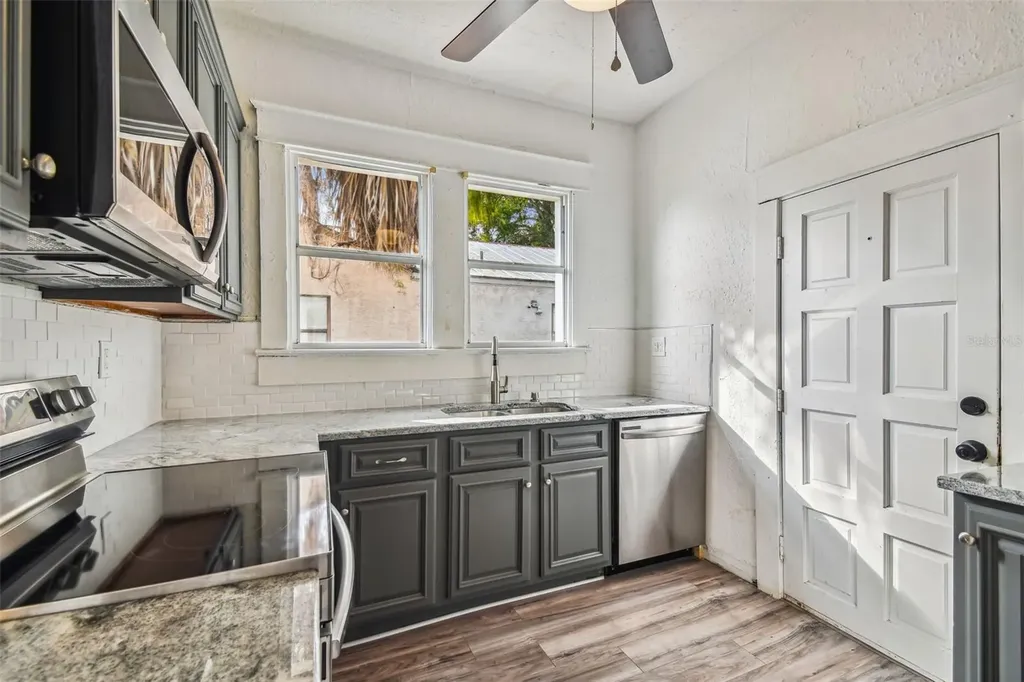 1913 W Lemon Street Tampa FL 33606
