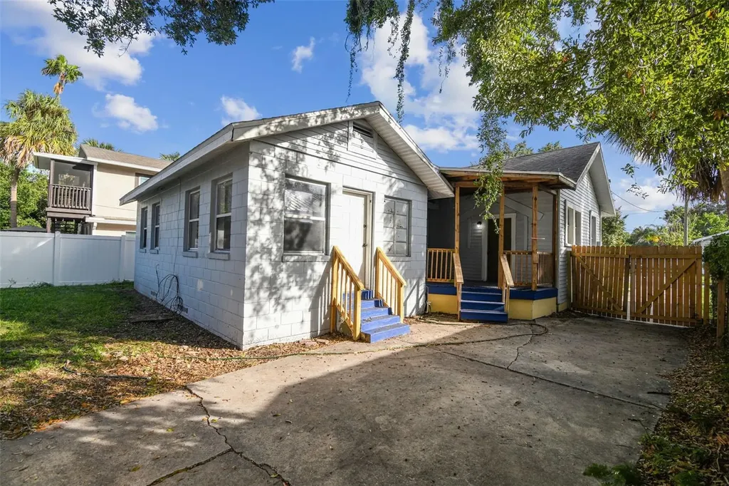 1913 W Lemon Street Tampa FL 33606