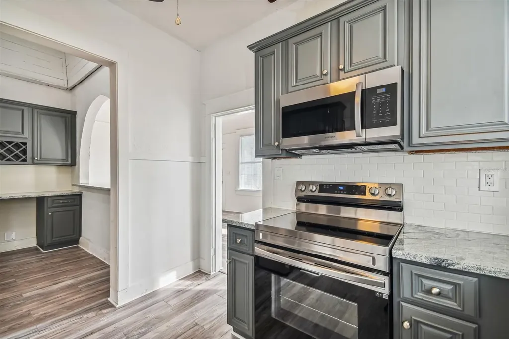 1913 W Lemon Street Tampa FL 33606