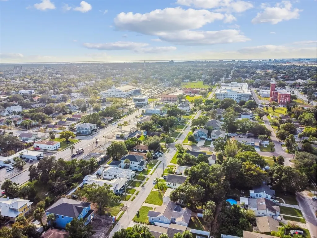 1913 W Lemon Street Tampa FL 33606