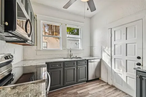 1913 W Lemon Street Tampa FL 33606