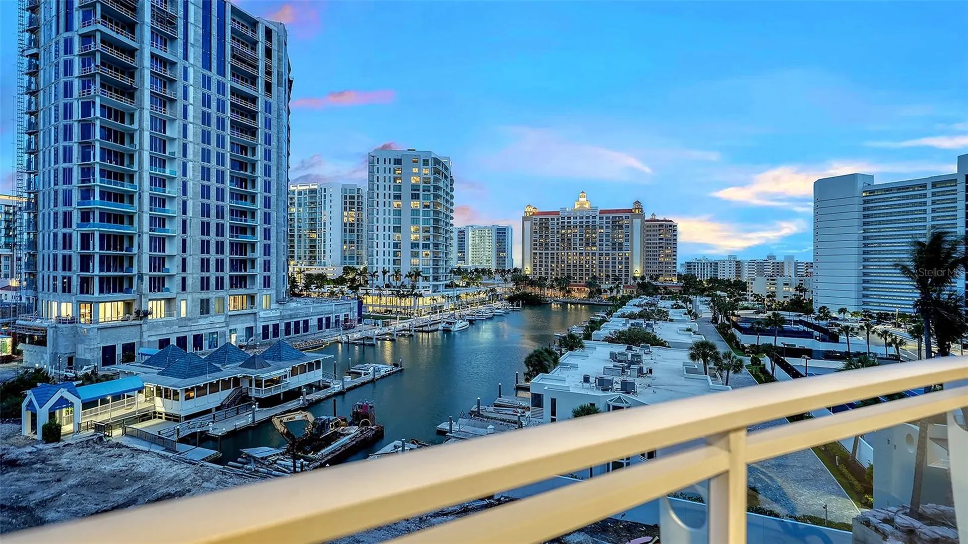 990 Boulevard Of The Arts Sarasota FL 34236