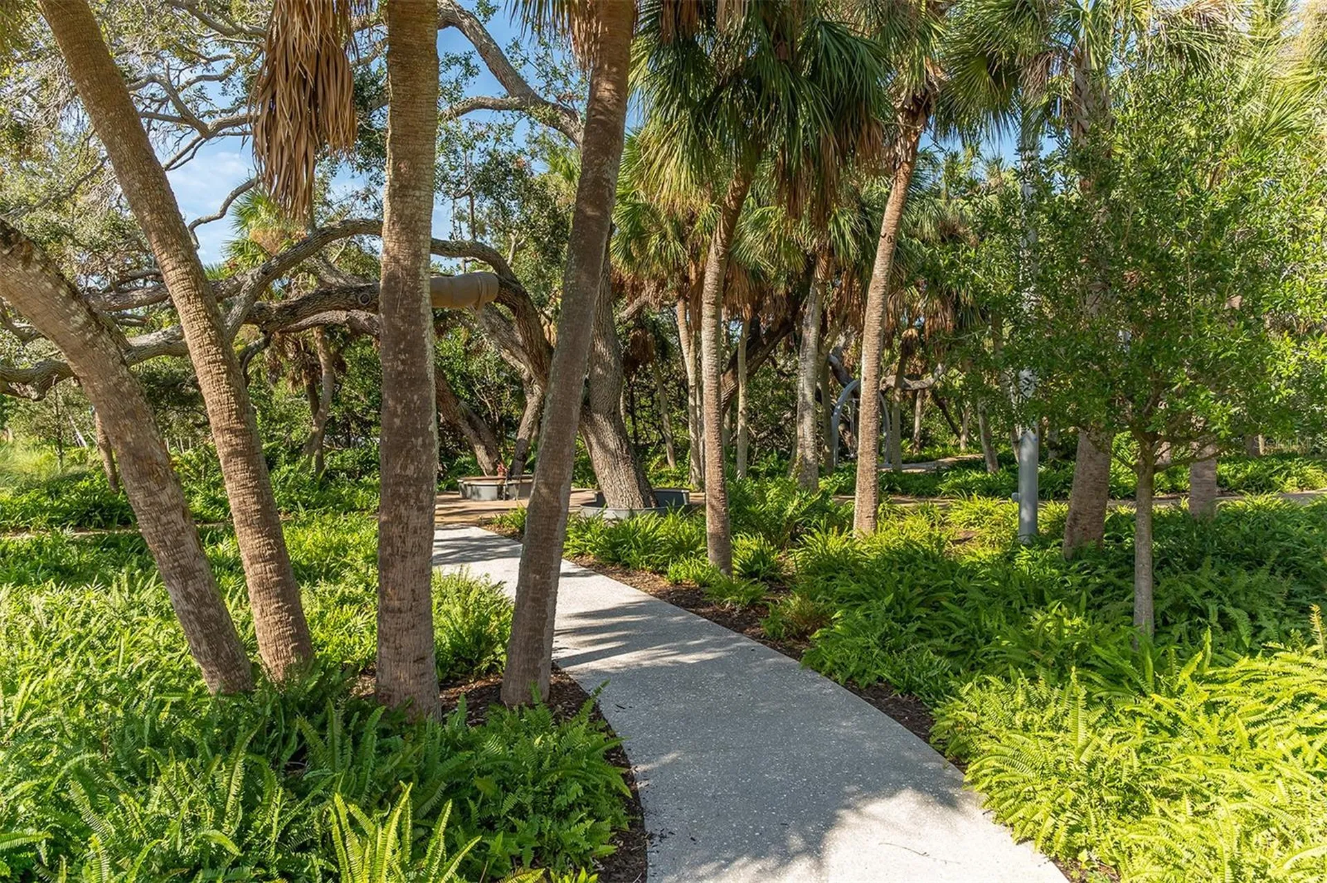 990 Boulevard Of The Arts Sarasota FL 34236