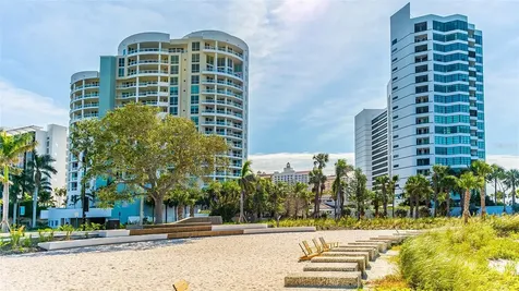 990 Boulevard Of The Arts Sarasota FL 34236