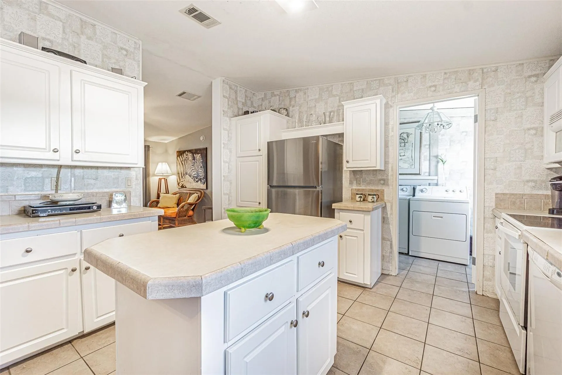 37627 Lorena Avenue Zephyrhills FL 33541