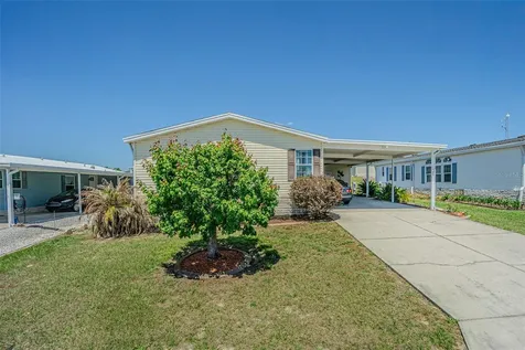 37627 Lorena Avenue Zephyrhills FL 33541