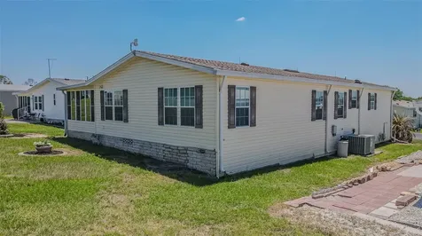 37627 Lorena Avenue Zephyrhills FL 33541