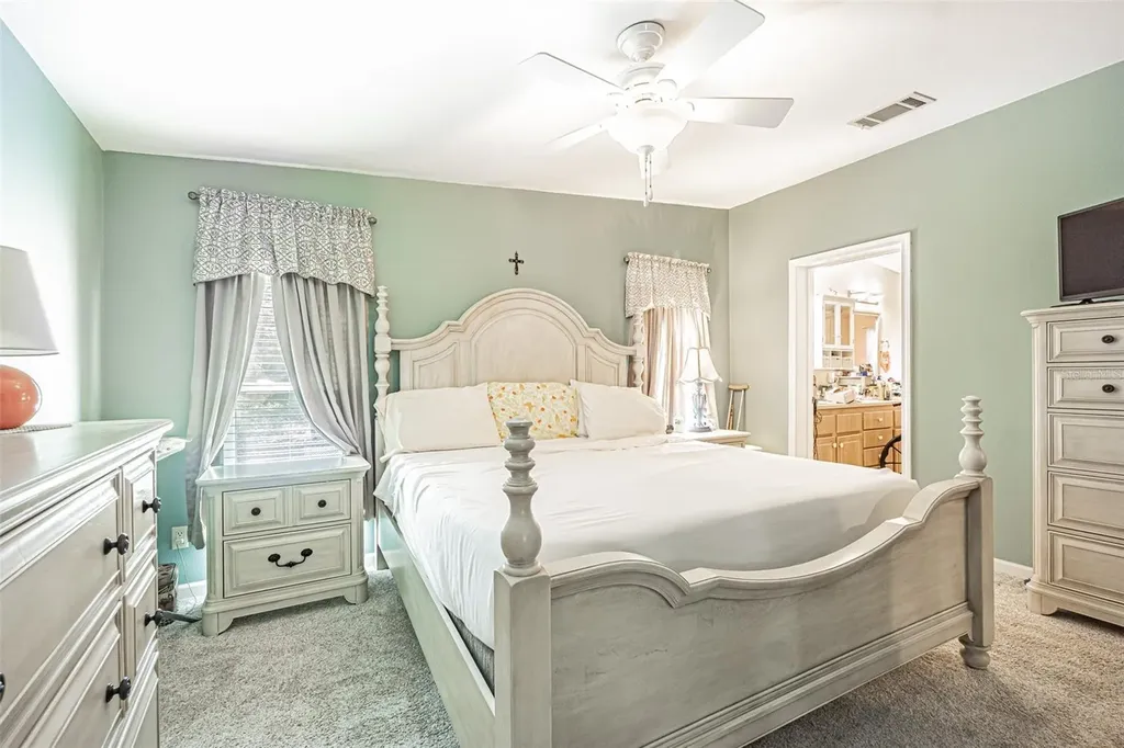 37349 Gill Avenue Zephyrhills FL 33541
