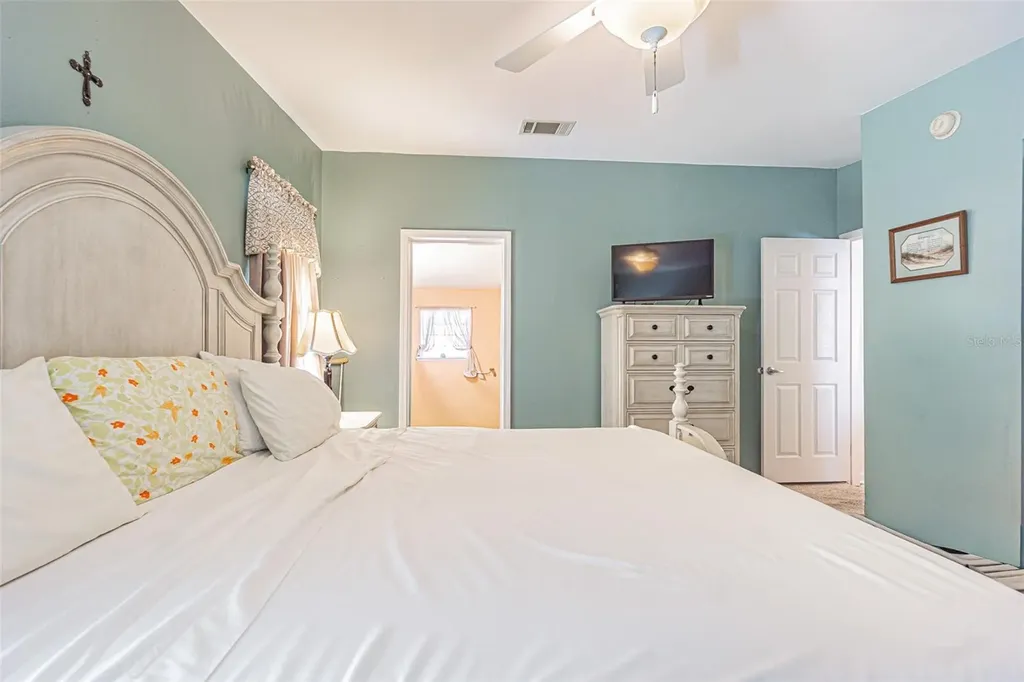 37349 Gill Avenue Zephyrhills FL 33541