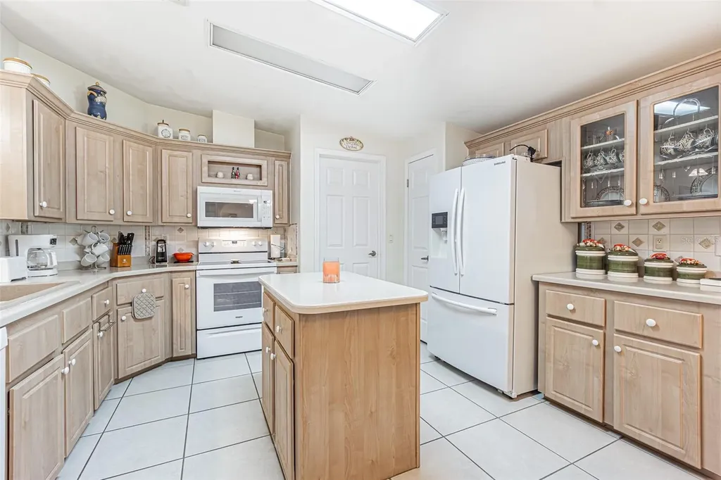 37349 Gill Avenue Zephyrhills FL 33541