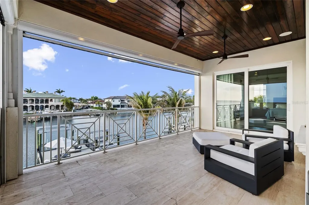 5111 W Homer Avenue Tampa FL 33629