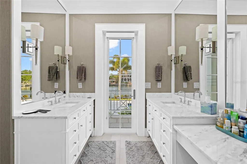 5111 W Homer Avenue Tampa FL 33629