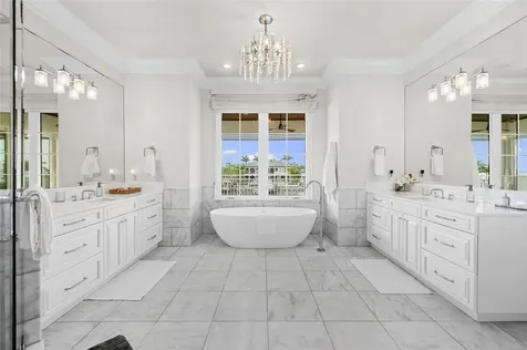 5111 W Homer Avenue Tampa FL 33629