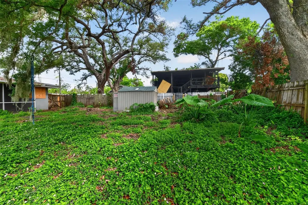 1423 18th Street W Bradenton FL 34205