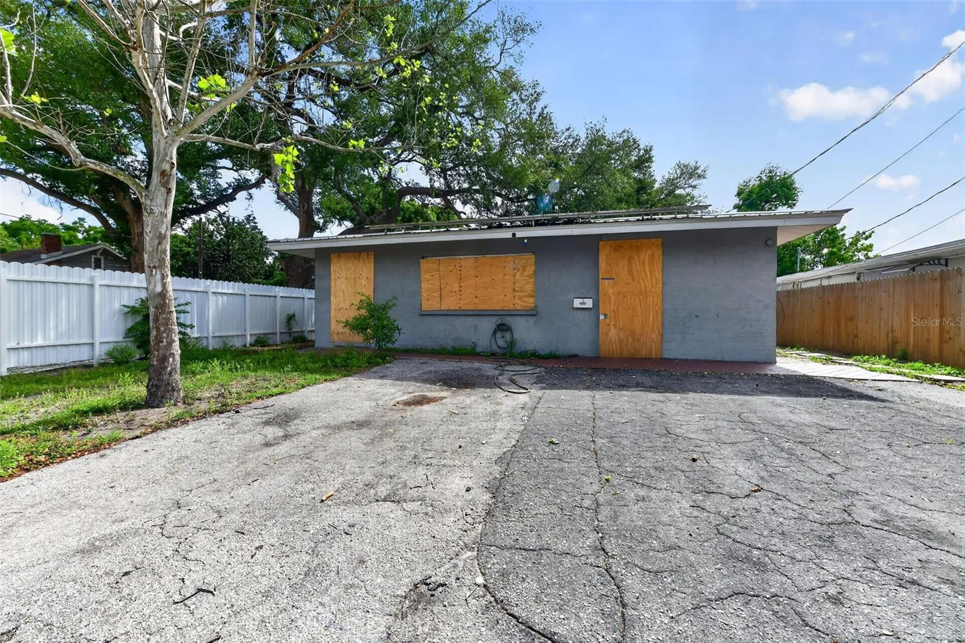 1423 18th Street W Bradenton FL 34205