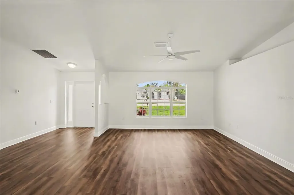 1303 SE 19th Street Cape Coral FL 33990
