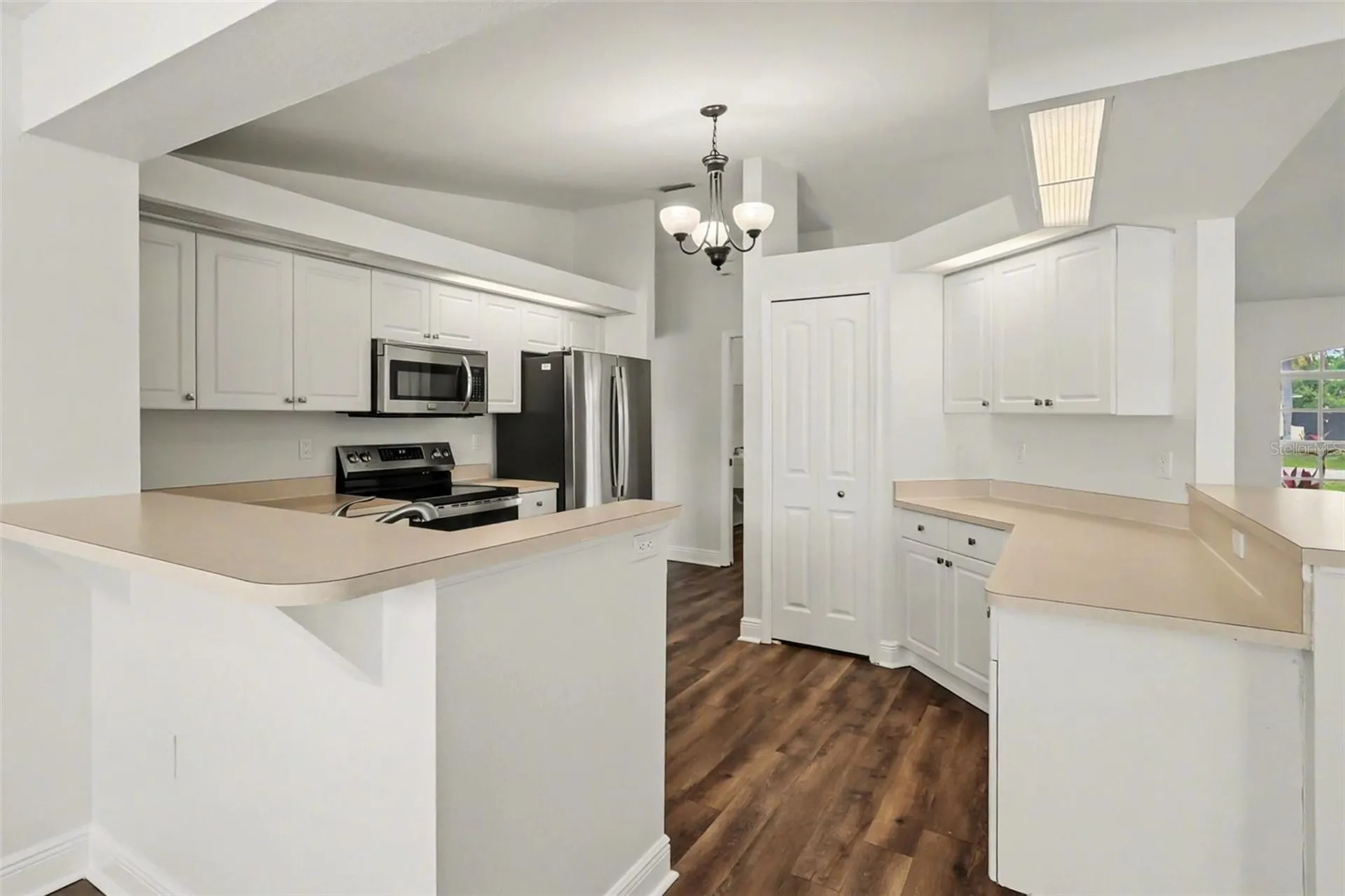 1303 SE 19th Street Cape Coral FL 33990