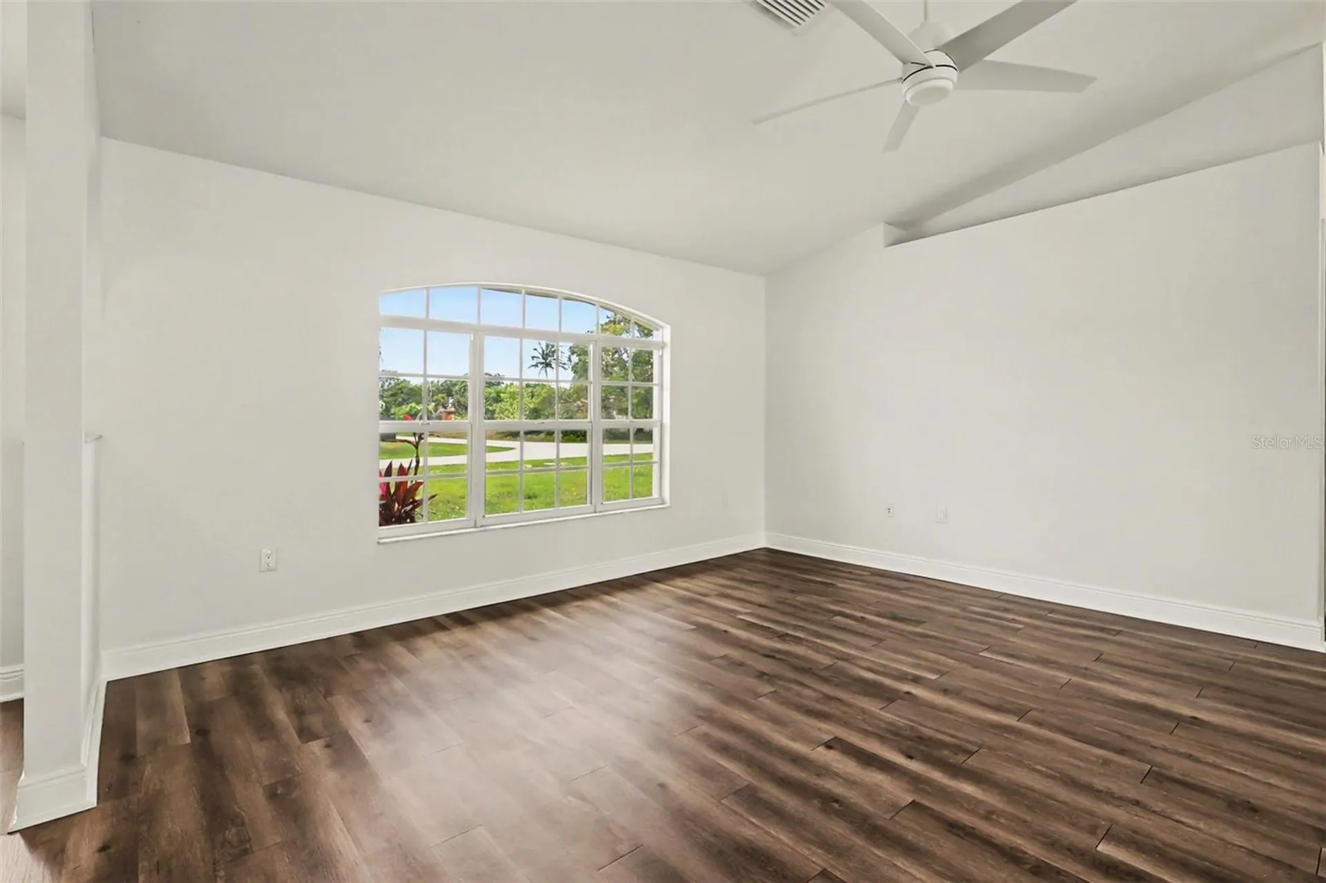 1303 SE 19th Street Cape Coral FL 33990