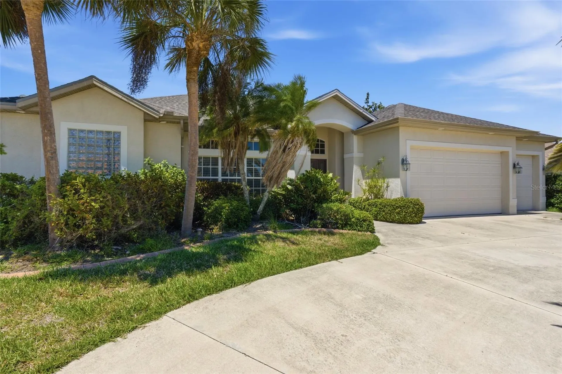 974 Rotonda Circle Rotonda West FL 33947