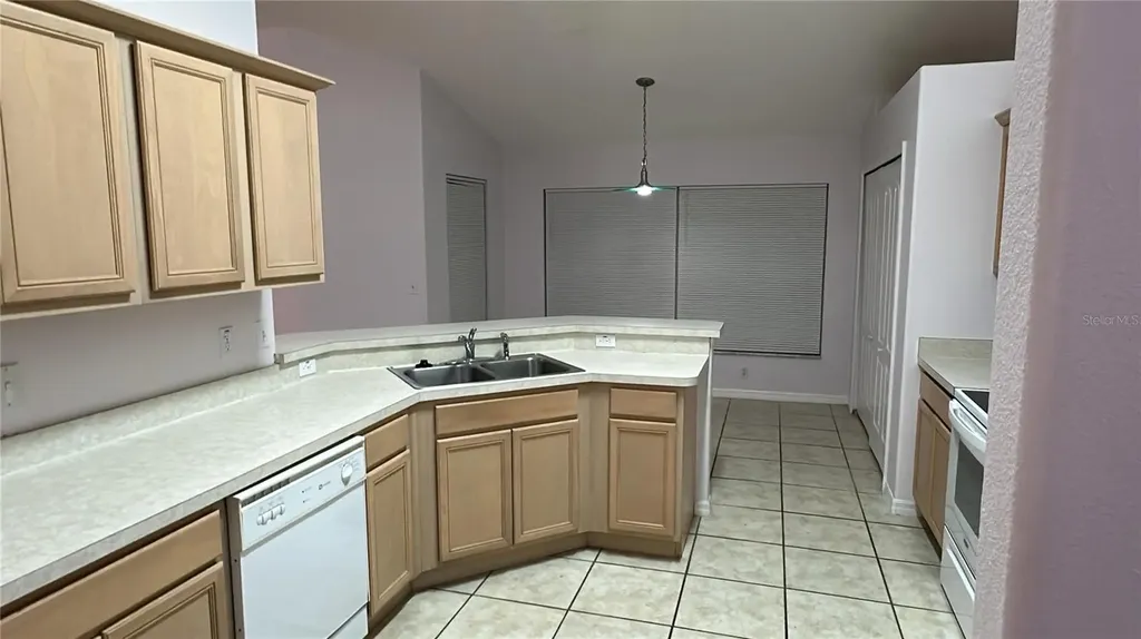 534 Lake Sumner Drive Groveland FL 34736