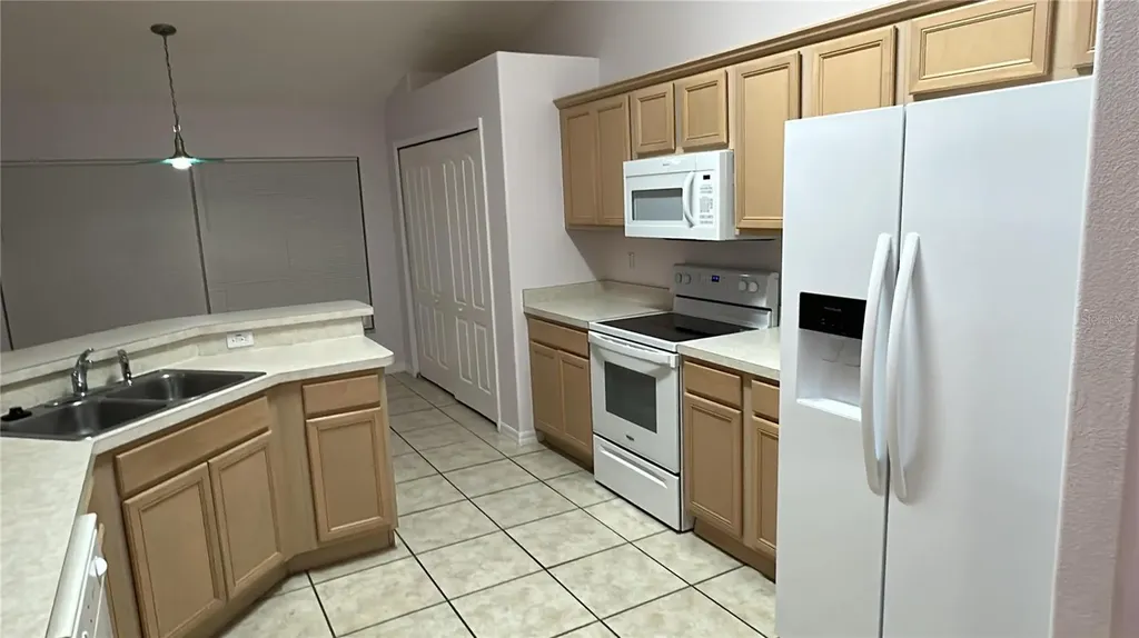 534 Lake Sumner Drive Groveland FL 34736