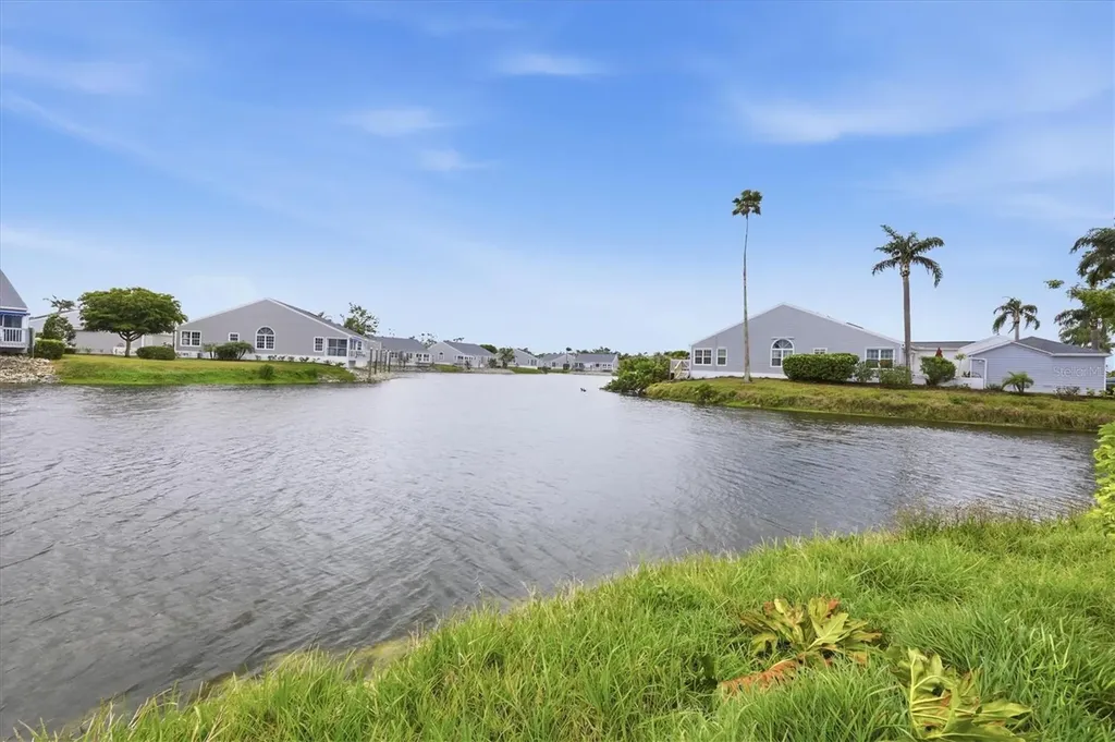 972 Sandpiper Circle Bradenton FL 34209