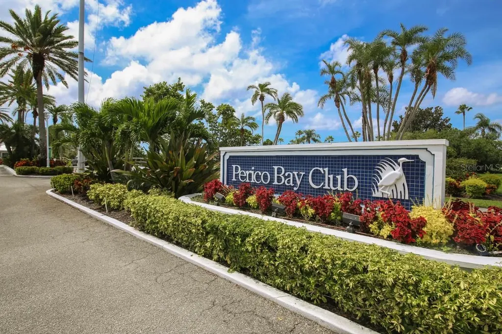 972 Sandpiper Circle Bradenton FL 34209
