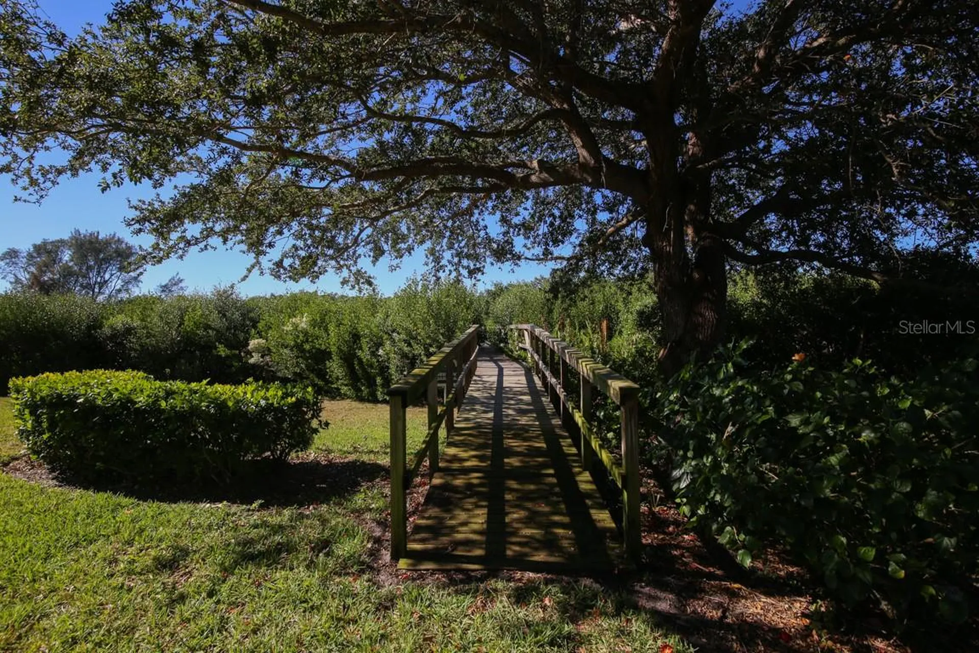 972 Sandpiper Circle Bradenton FL 34209