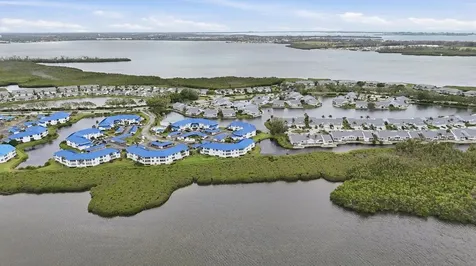 972 Sandpiper Circle Bradenton FL 34209