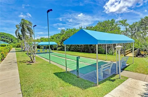 972 Sandpiper Circle Bradenton FL 34209