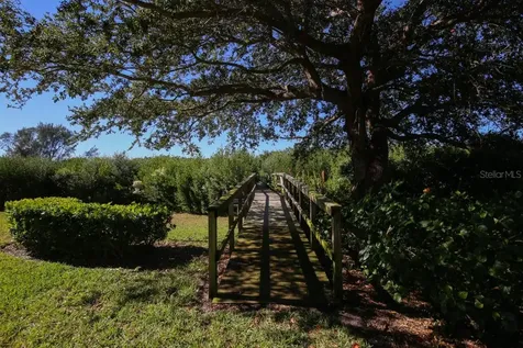 972 Sandpiper Circle Bradenton FL 34209