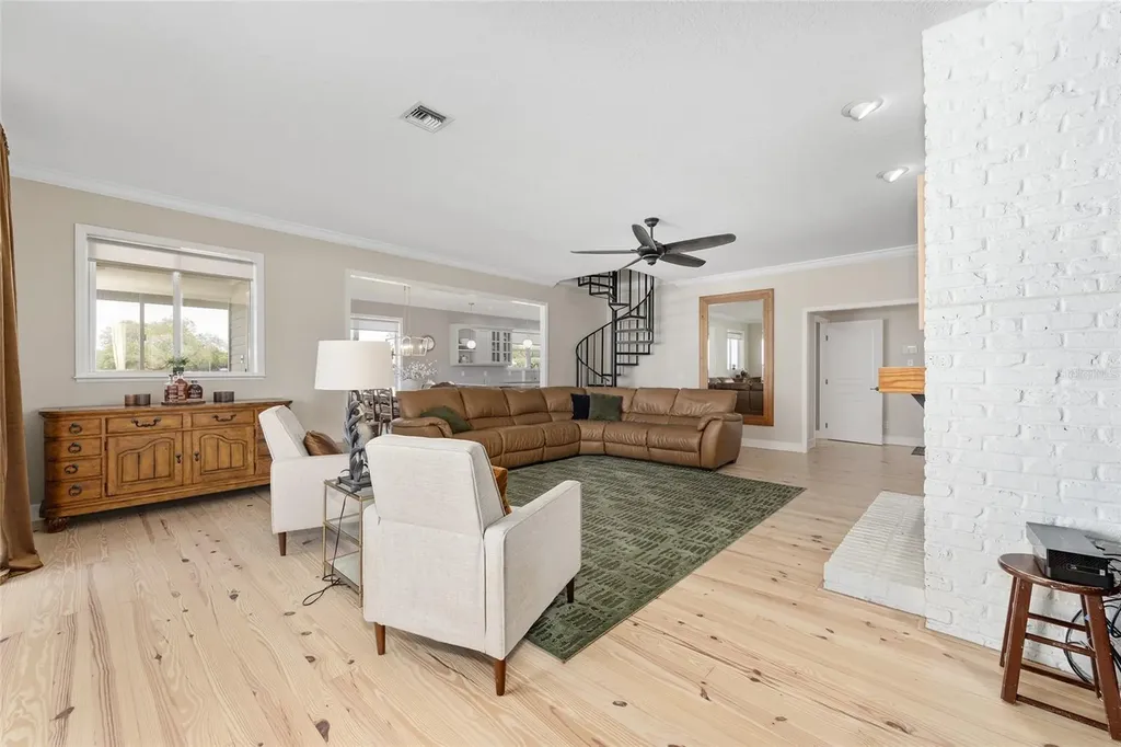 14261 SE 128th Street Ocklawaha FL 32179