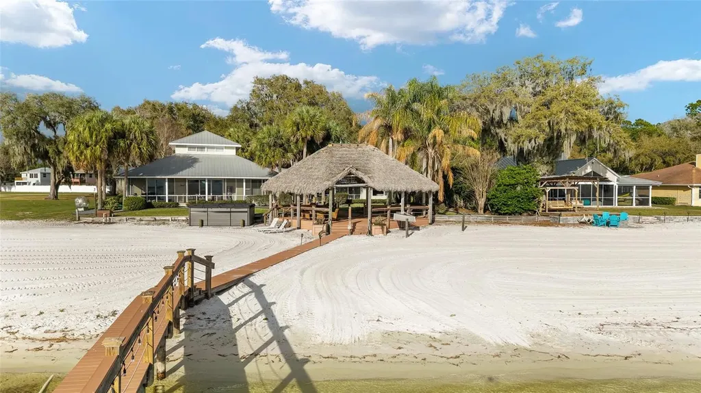14261 SE 128th Street Ocklawaha FL 32179