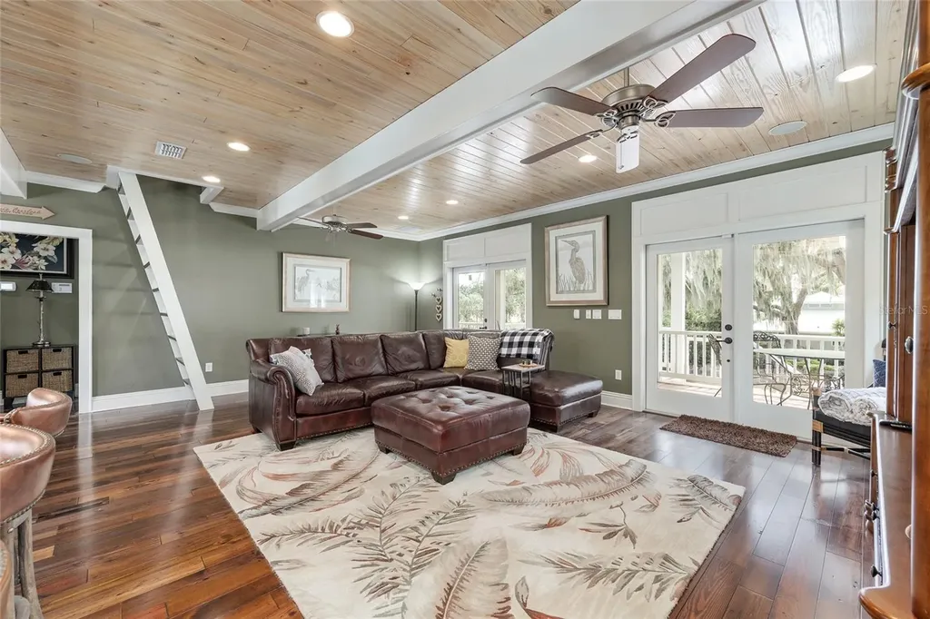 14261 SE 128th Street Ocklawaha FL 32179