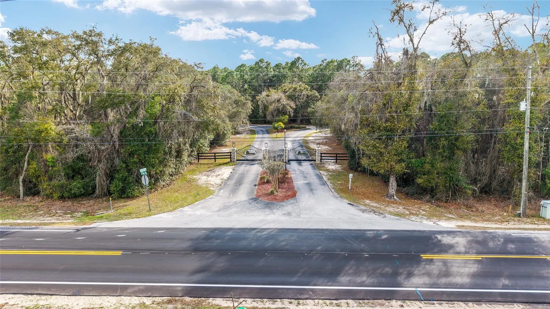14261 SE 128th Street Ocklawaha FL 32179