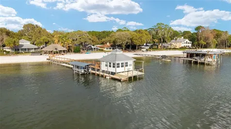 14261 SE 128th Street Ocklawaha FL 32179