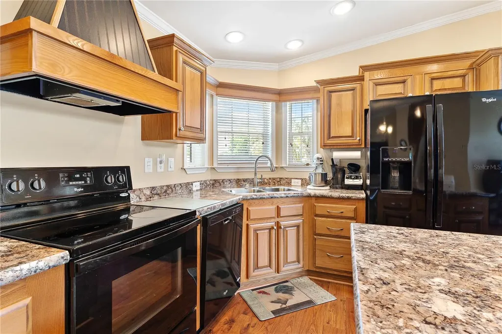 2417 Vindale Road Tavares FL 32778