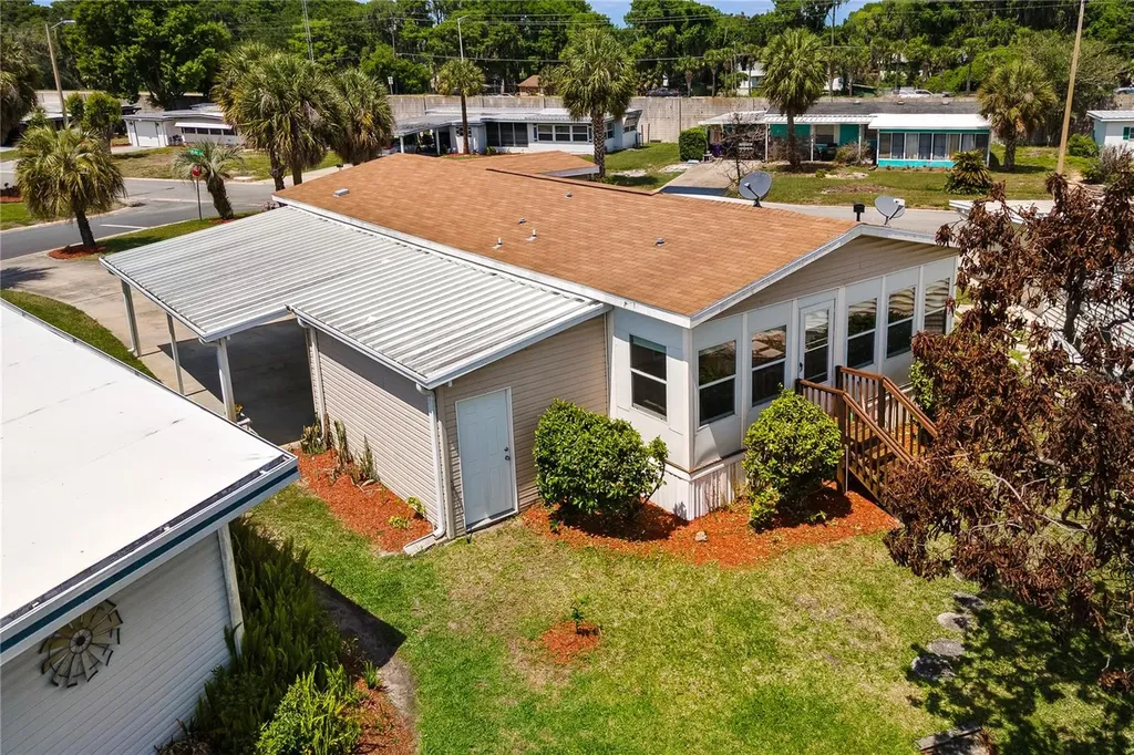 2417 Vindale Road Tavares FL 32778