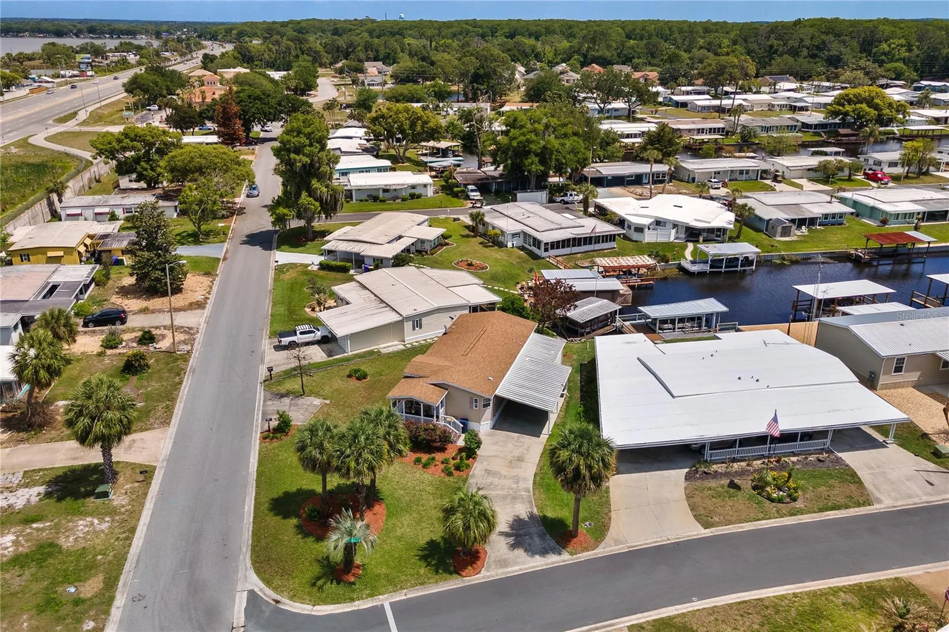 2417 Vindale Road Tavares FL 32778