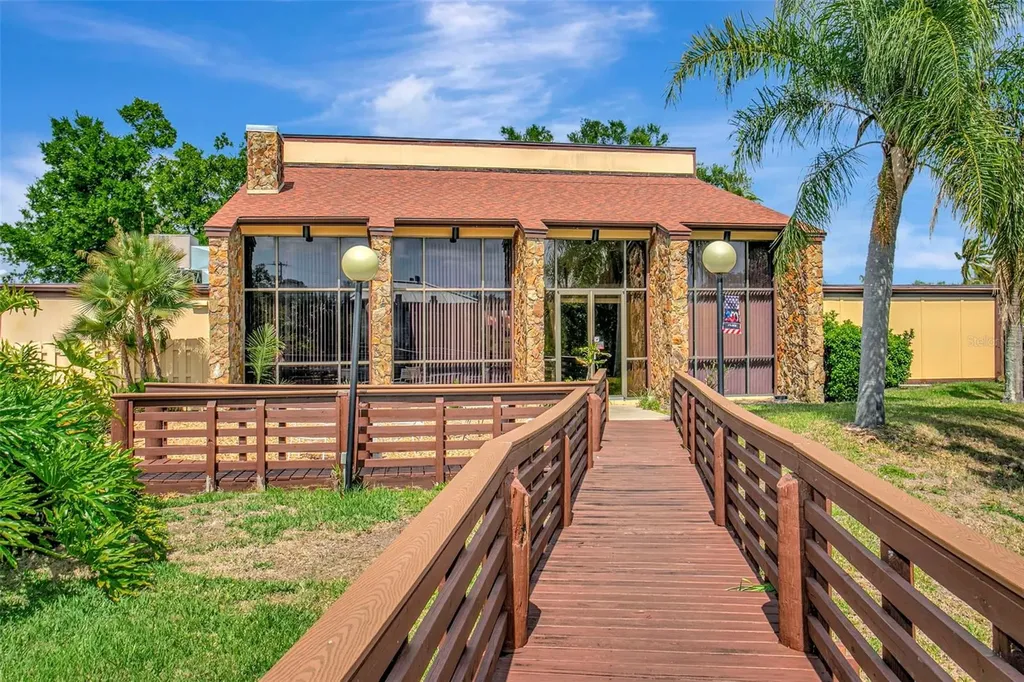 5817 11th Avenue W Bradenton FL 34209