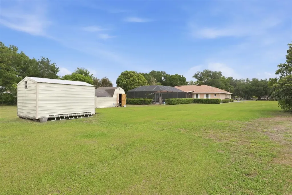 2425 Hawk Griffin Road Plant City FL 33565
