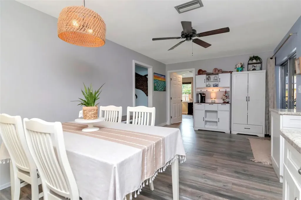 2601 60th Avenue S St Petersburg FL 33712