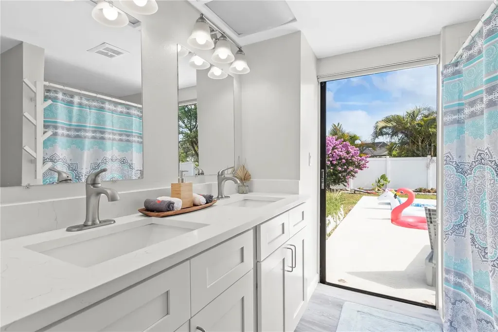 1372 Tenby Way Palm Harbor FL 34683