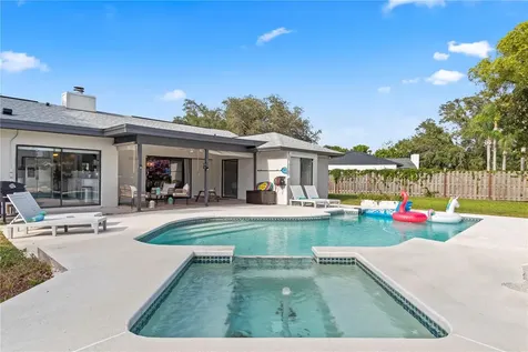 1372 Tenby Way Palm Harbor FL 34683