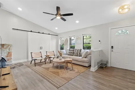 1372 Tenby Way Palm Harbor FL 34683