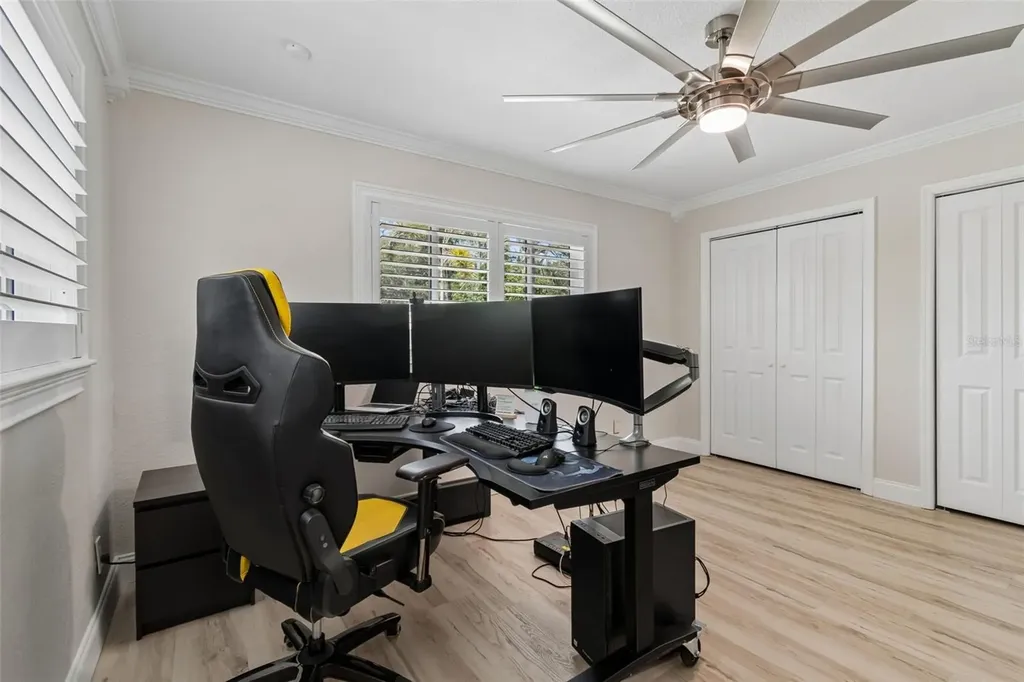 8270 30th Avenue N St Petersburg FL 33710