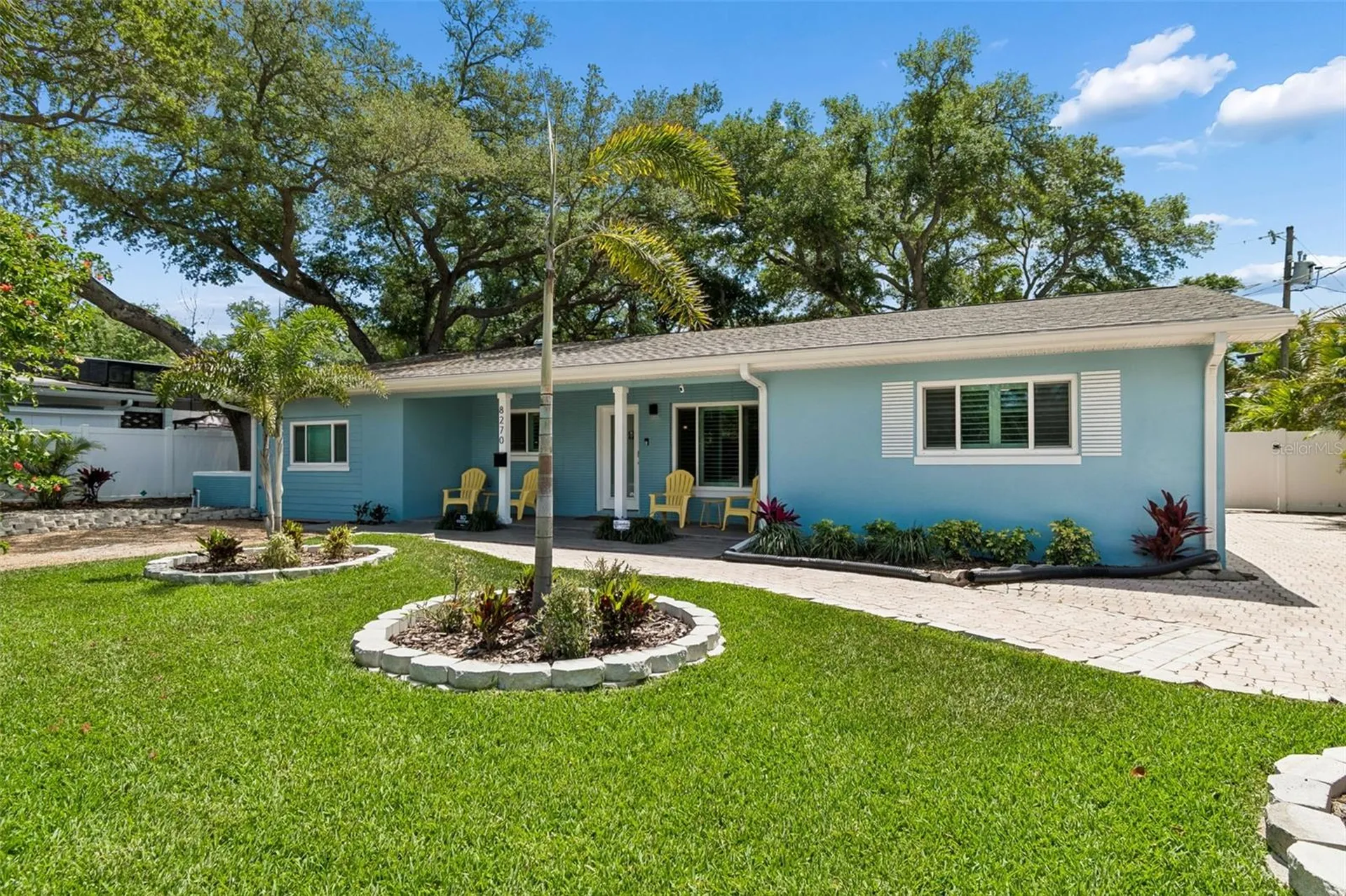 8270 30th Avenue N St Petersburg FL 33710