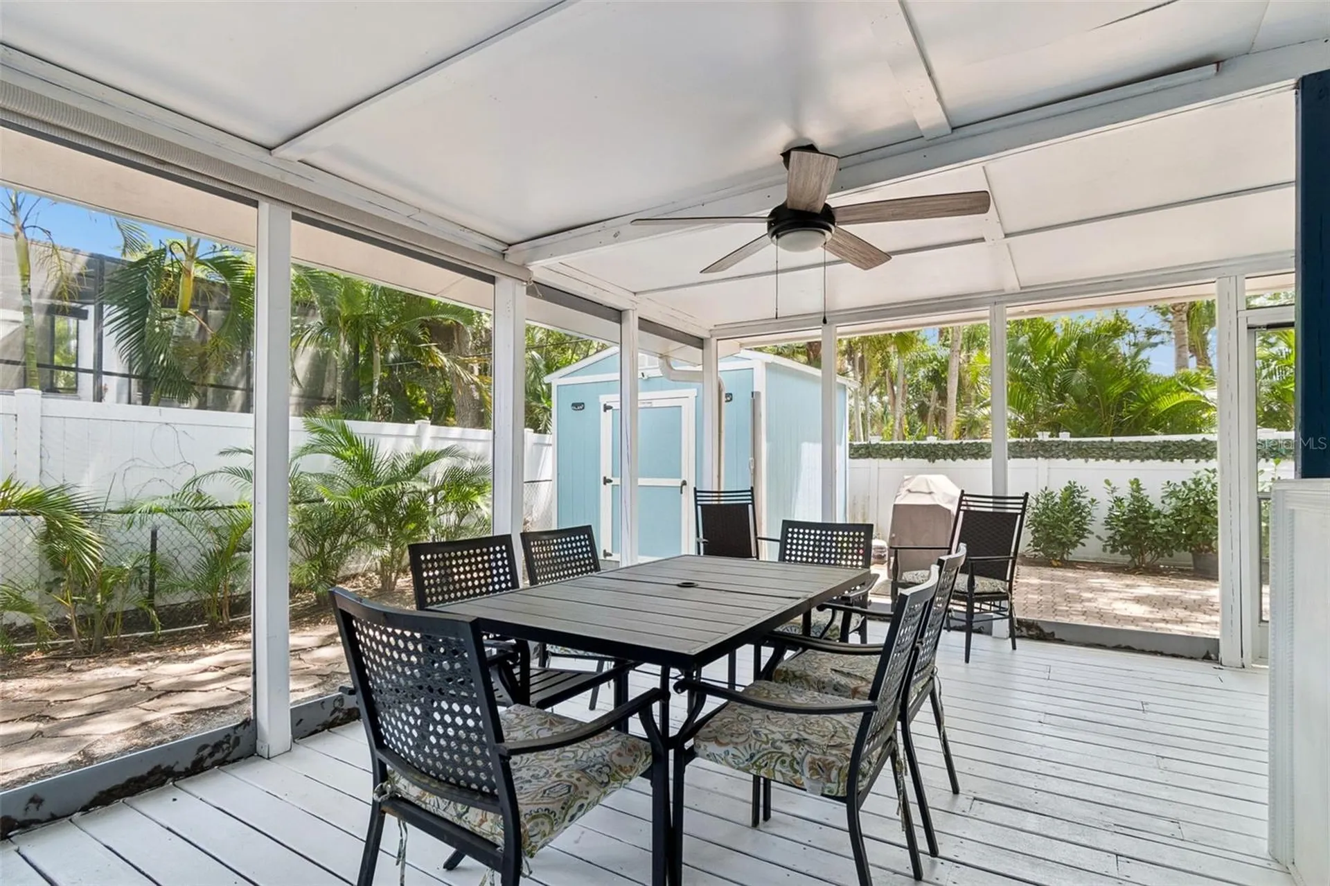 8270 30th Avenue N St Petersburg FL 33710