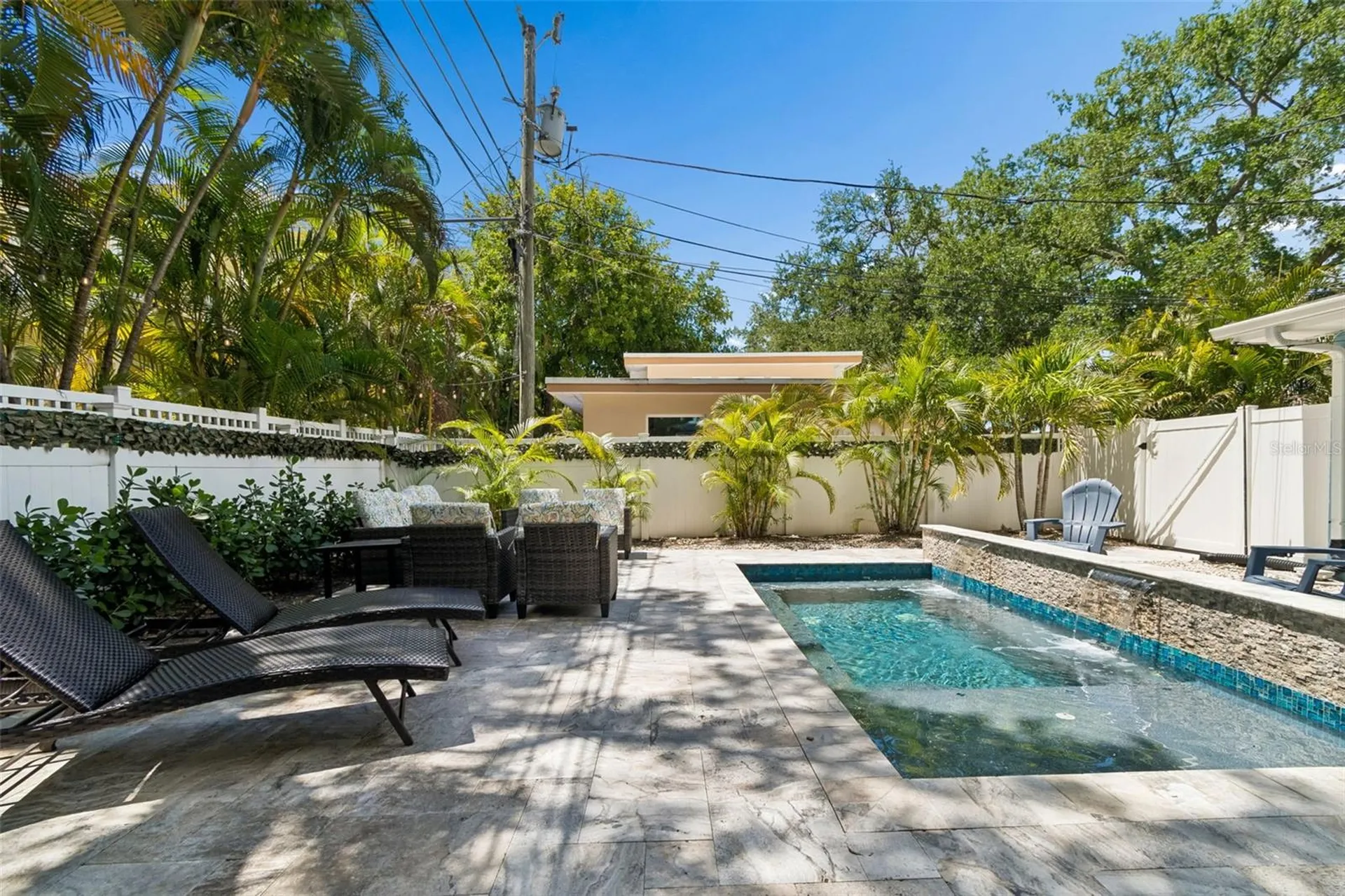 8270 30th Avenue N St Petersburg FL 33710